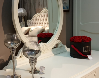 Передсвяткові знижки на меблі!